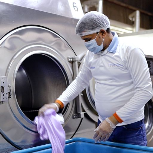 BubblyMat Laundry | Wash & Fold photo 9